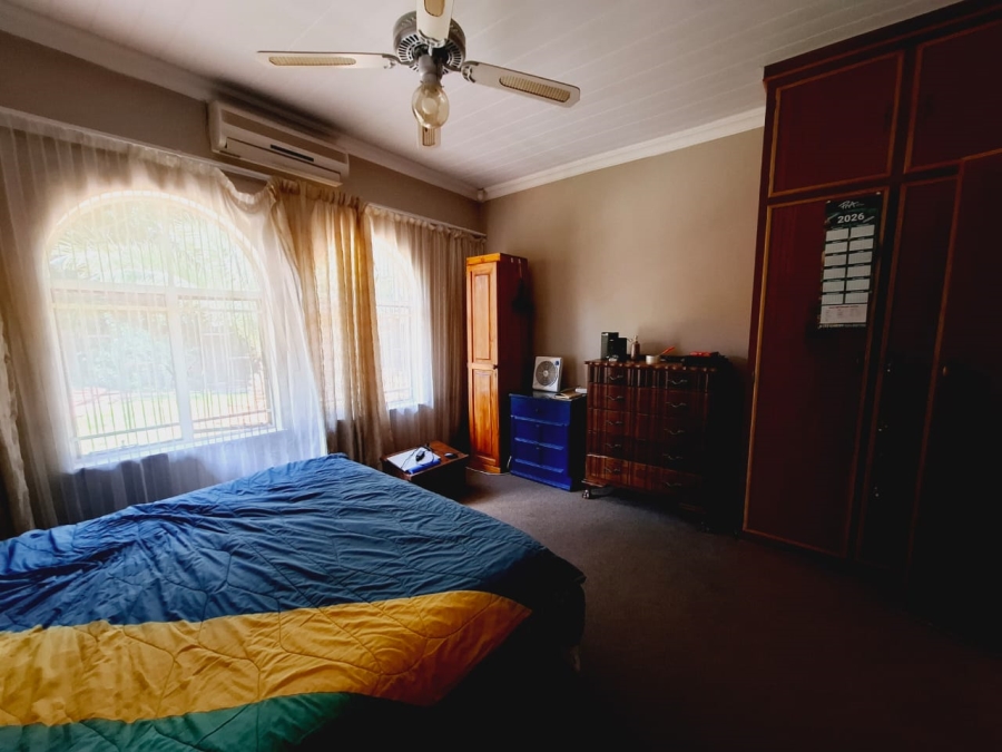 4 Bedroom Property for Sale in Pellissier Free State